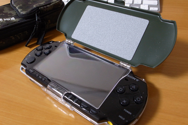 メタルギア ソリッド ピースウォーカー アクセサリーセット for PSPの写真